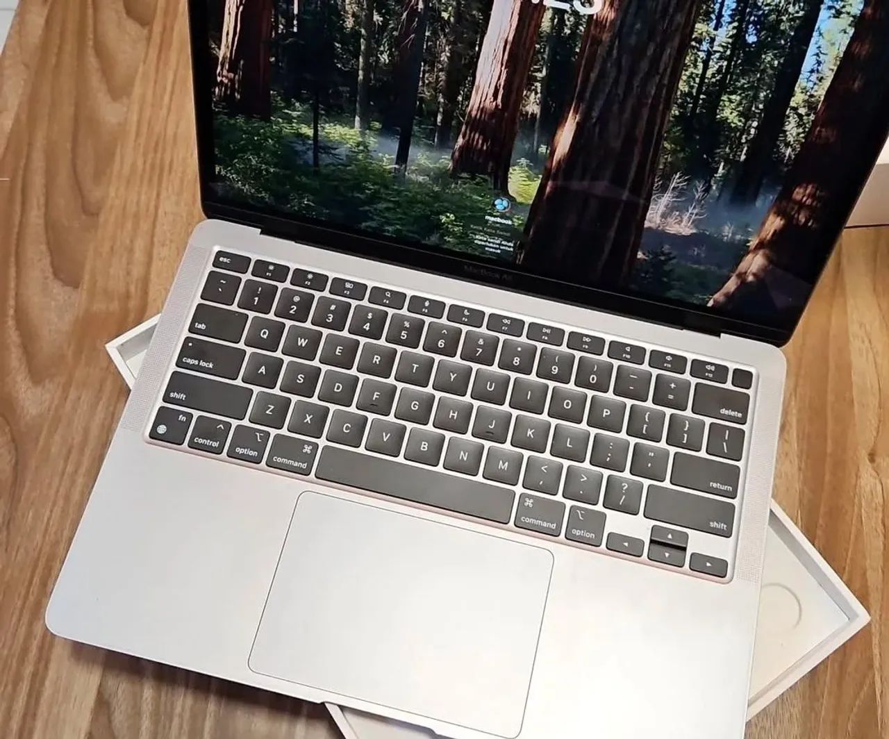 Macbook Air M1 2020 16GB - 256GB SSD - Computadores e Desktops