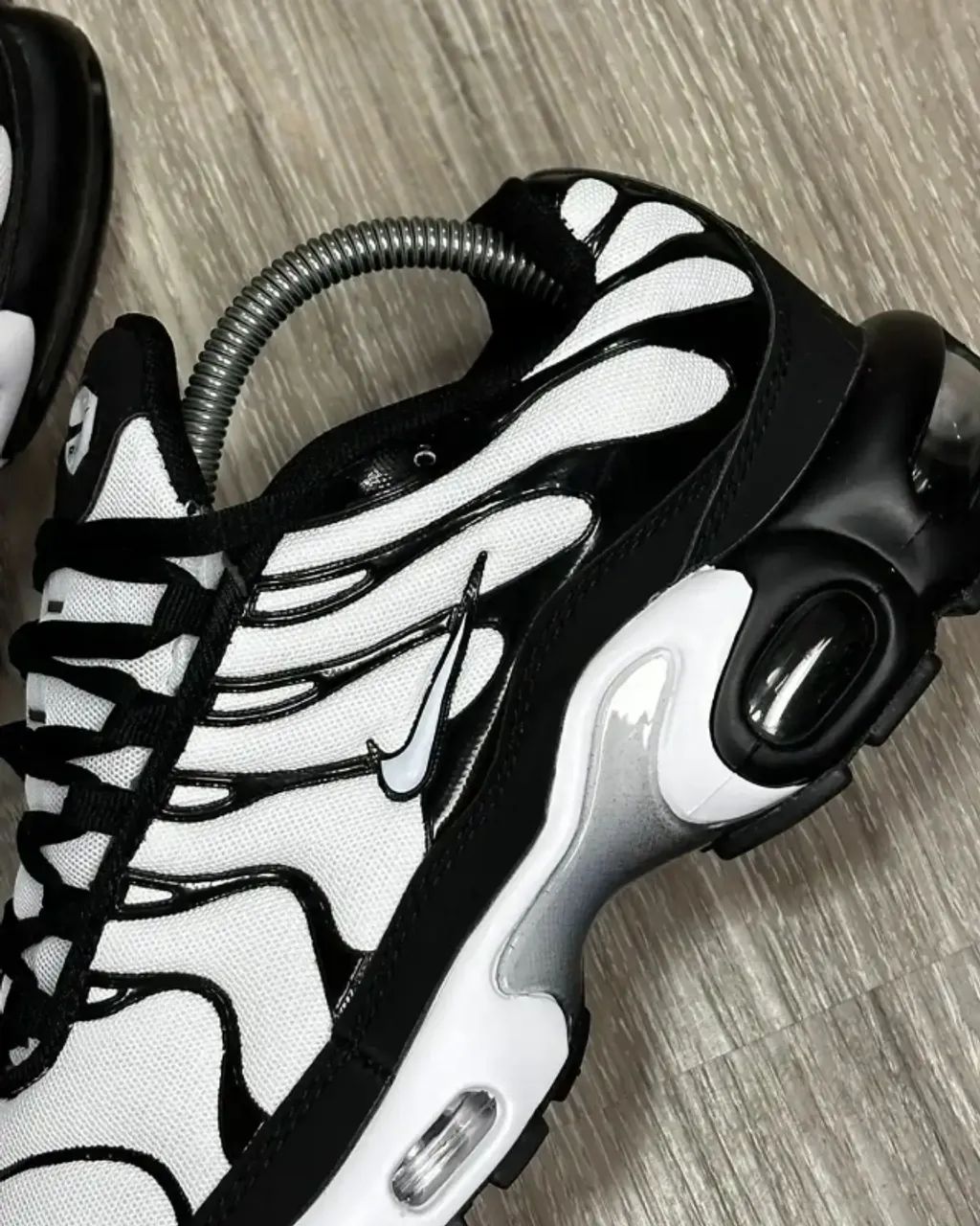 Tênis Nike Air Max Plus TN Oreo Importado - Foto 3