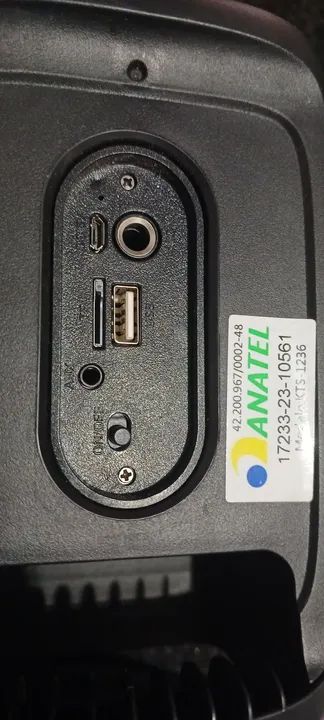 Caixa de Som Bluetooth com Luzes RGB - Foto 2