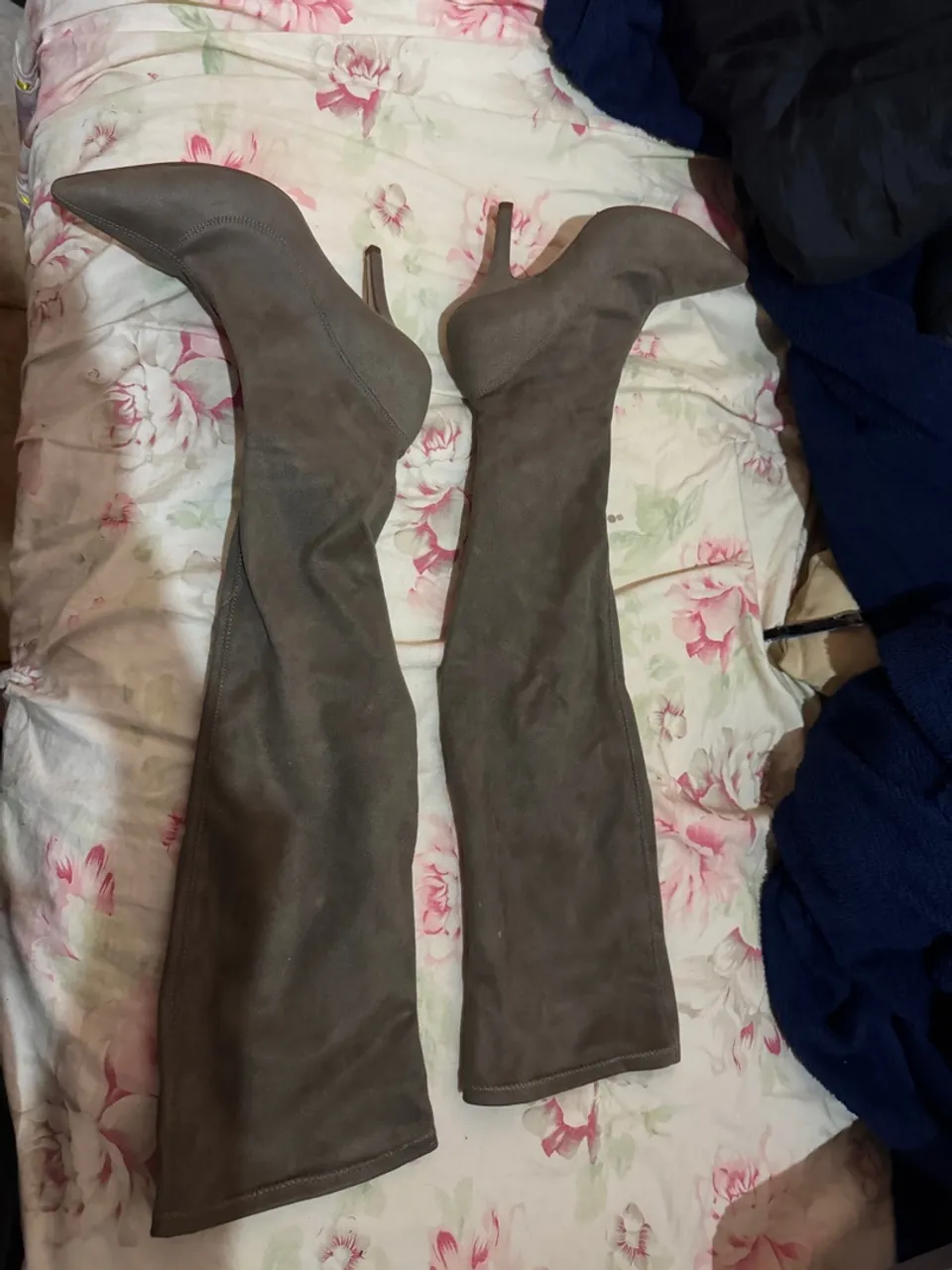 Botas Over The Knee Cinza - Salto Fino