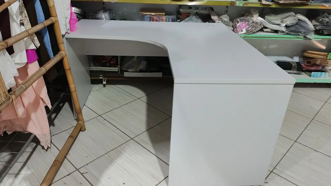 Mesa em L Branca para Escritório nova
