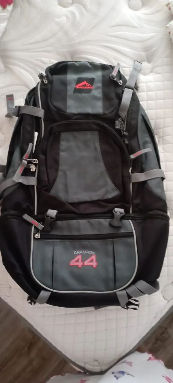 Mochila Crampon 44 Litros Trilhas & Rumos