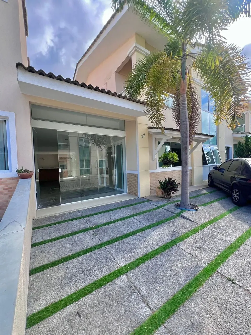 linda casa com 3 suites nova com deck e jacuzzi gourmet lagoa redonda