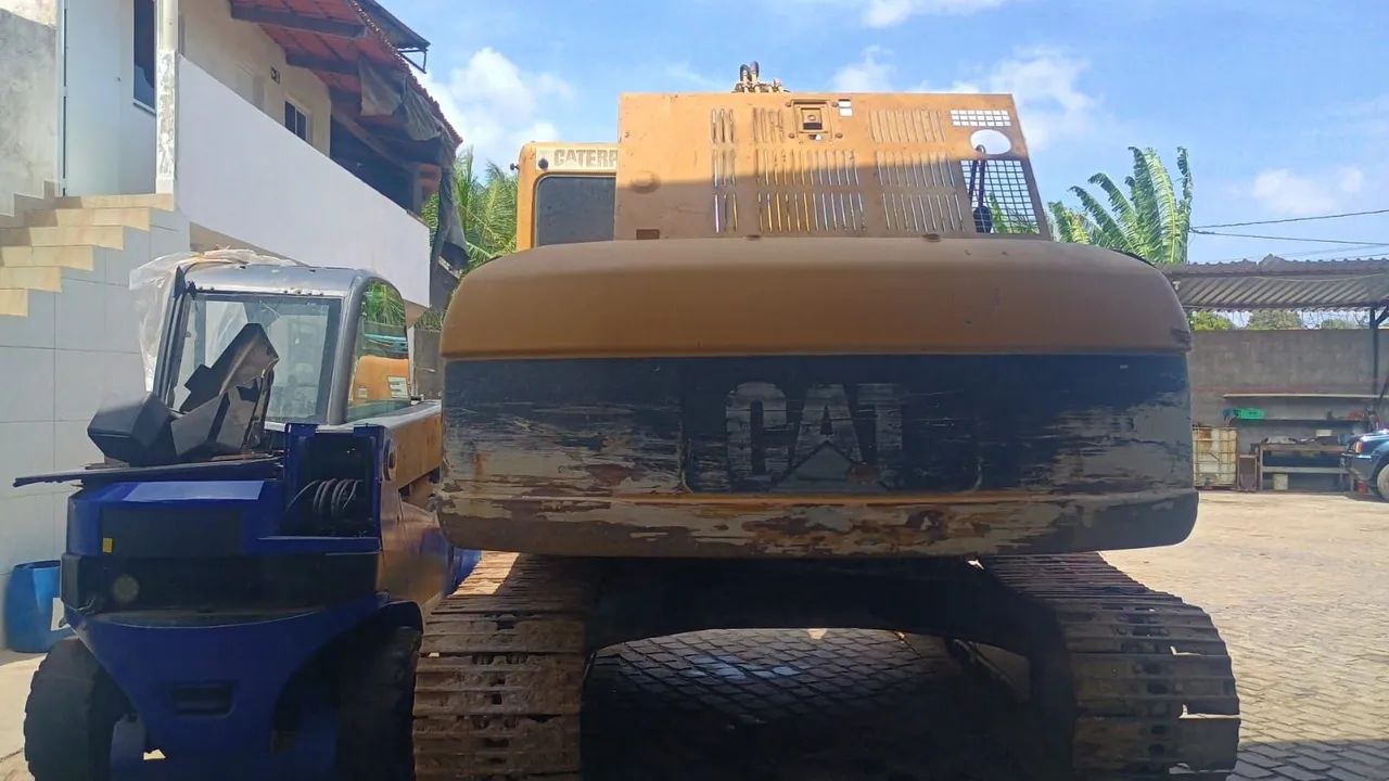  CAT 320C ANO 2006 - Foto 2