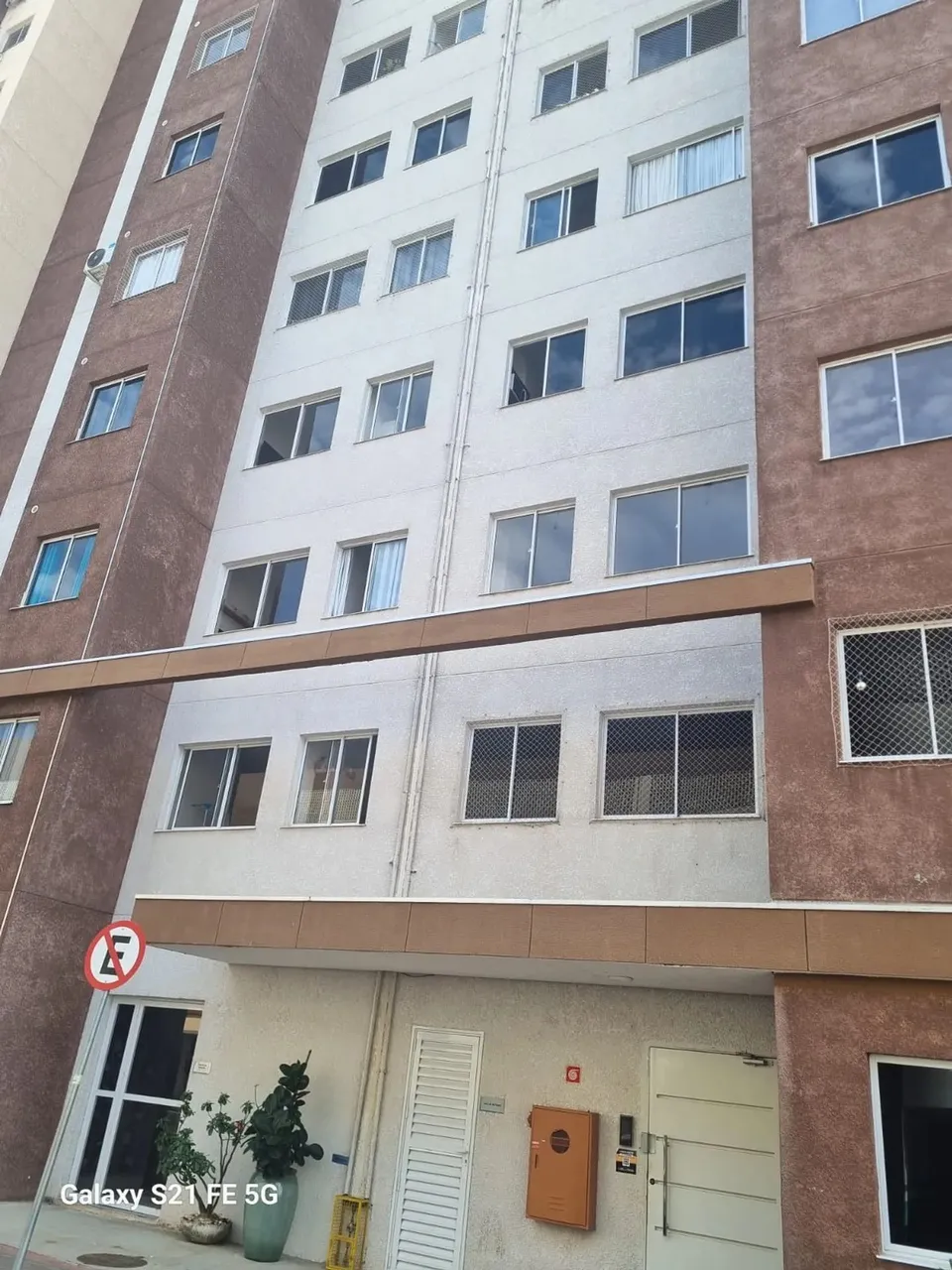 Apto Semi Mobiliado - RNI PQ Ohara