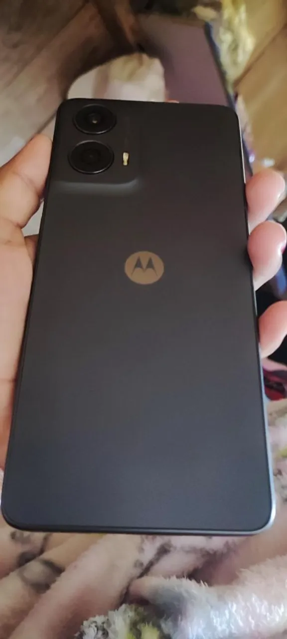 Vende-se! Celular semi novo aparelho com 5 meses de uso