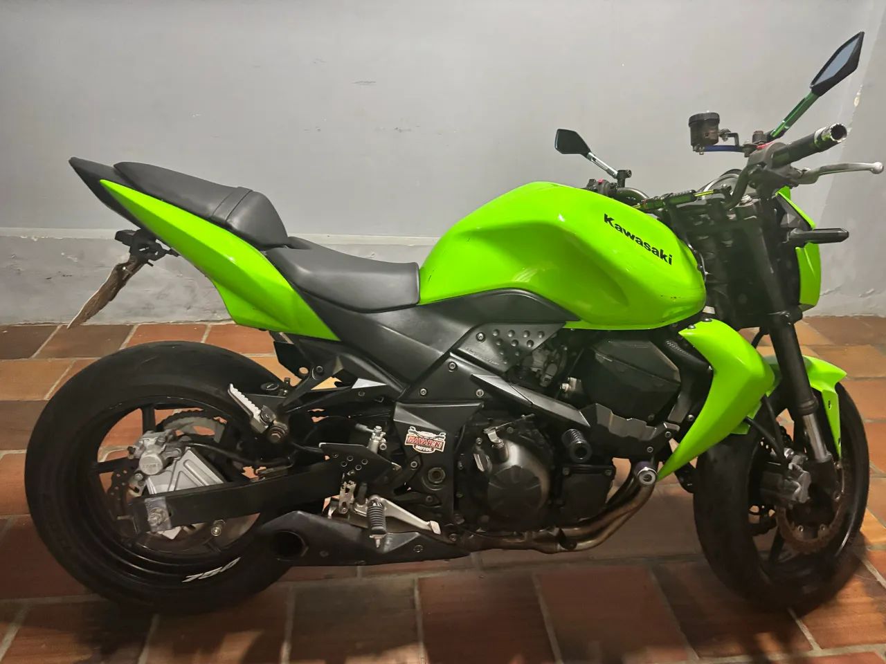 Kawasaki Z750 2011 troco 
