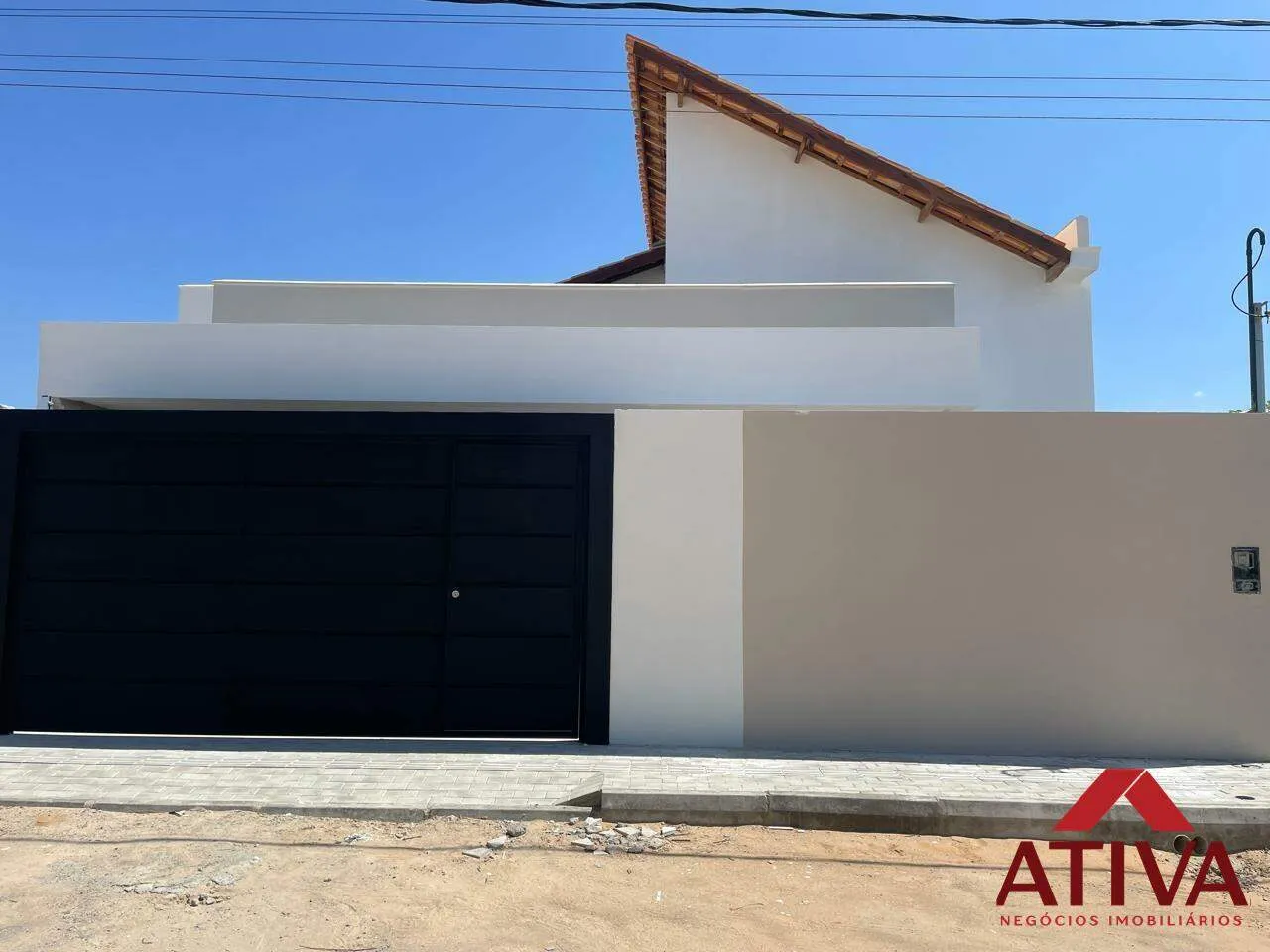 CASA - VENDA NO LOT COLINAS DO RIO COM 02 SUITES !!