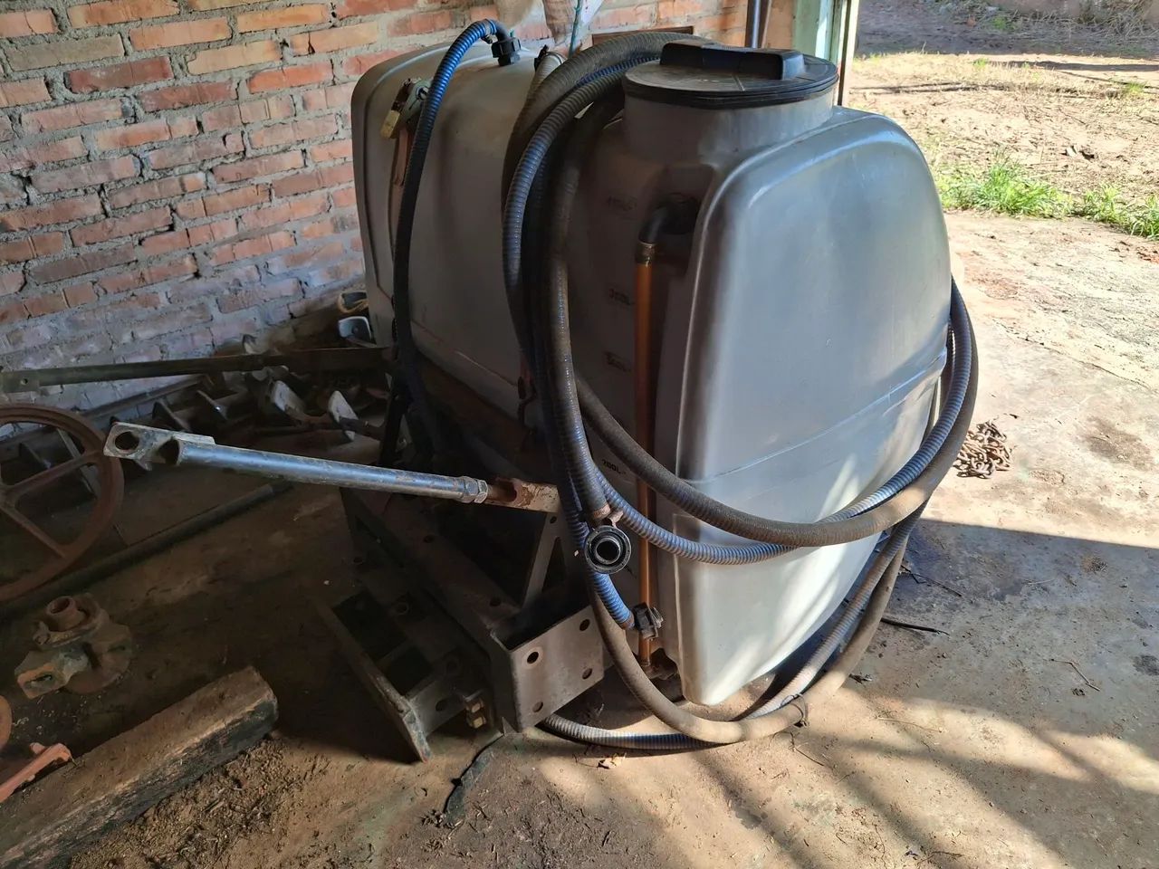 Tanque frontal  - Foto 2