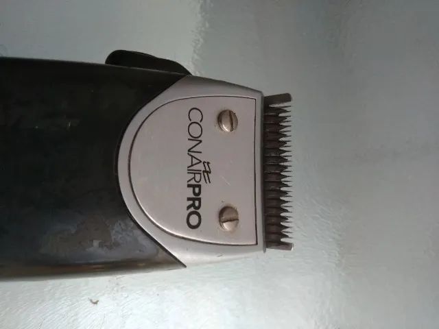Maquina d corte Conair com defeito - Foto 3
