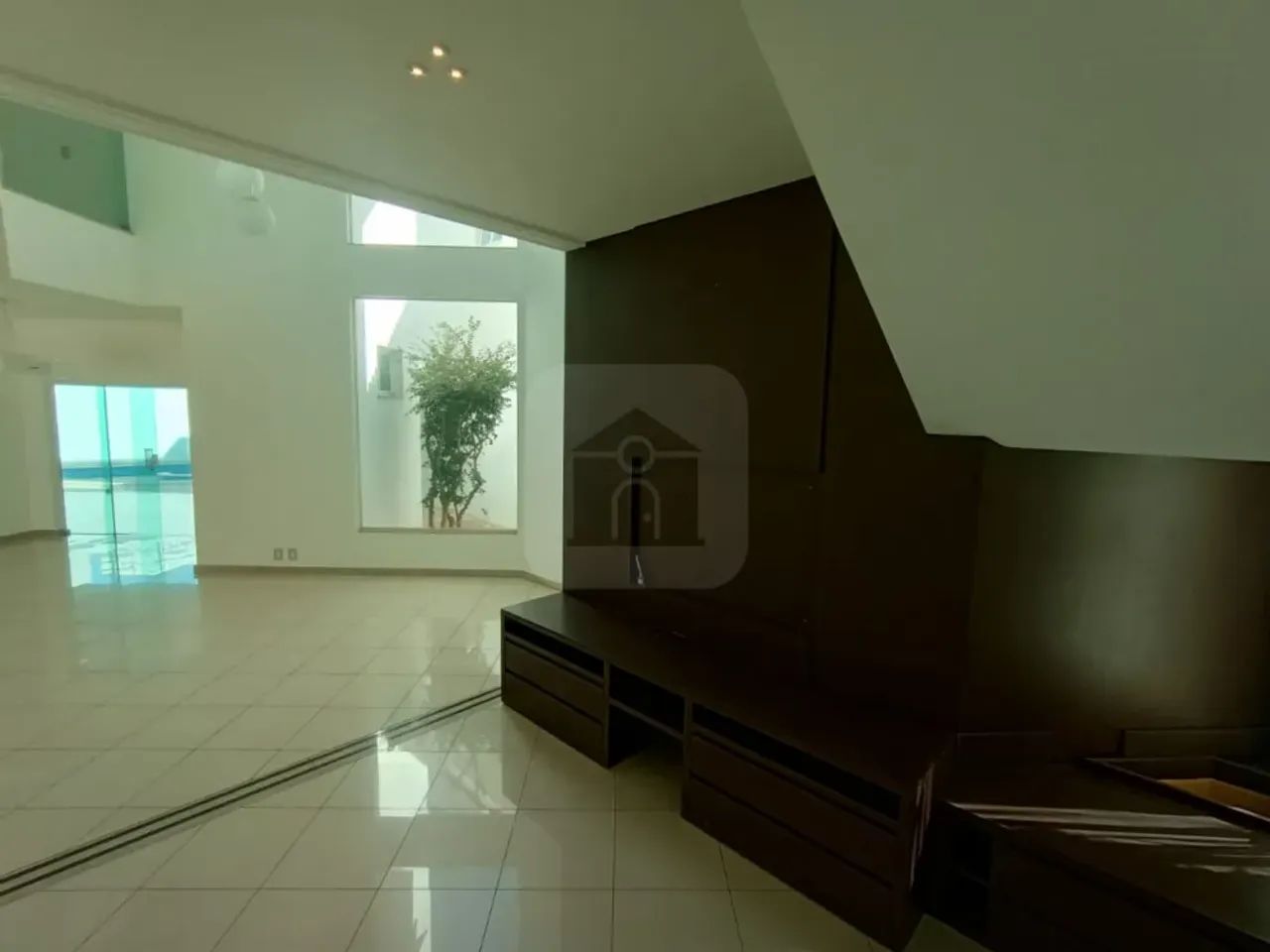 Casa em condomínio Para locação - Venda no bairro Jardim Inconfidência