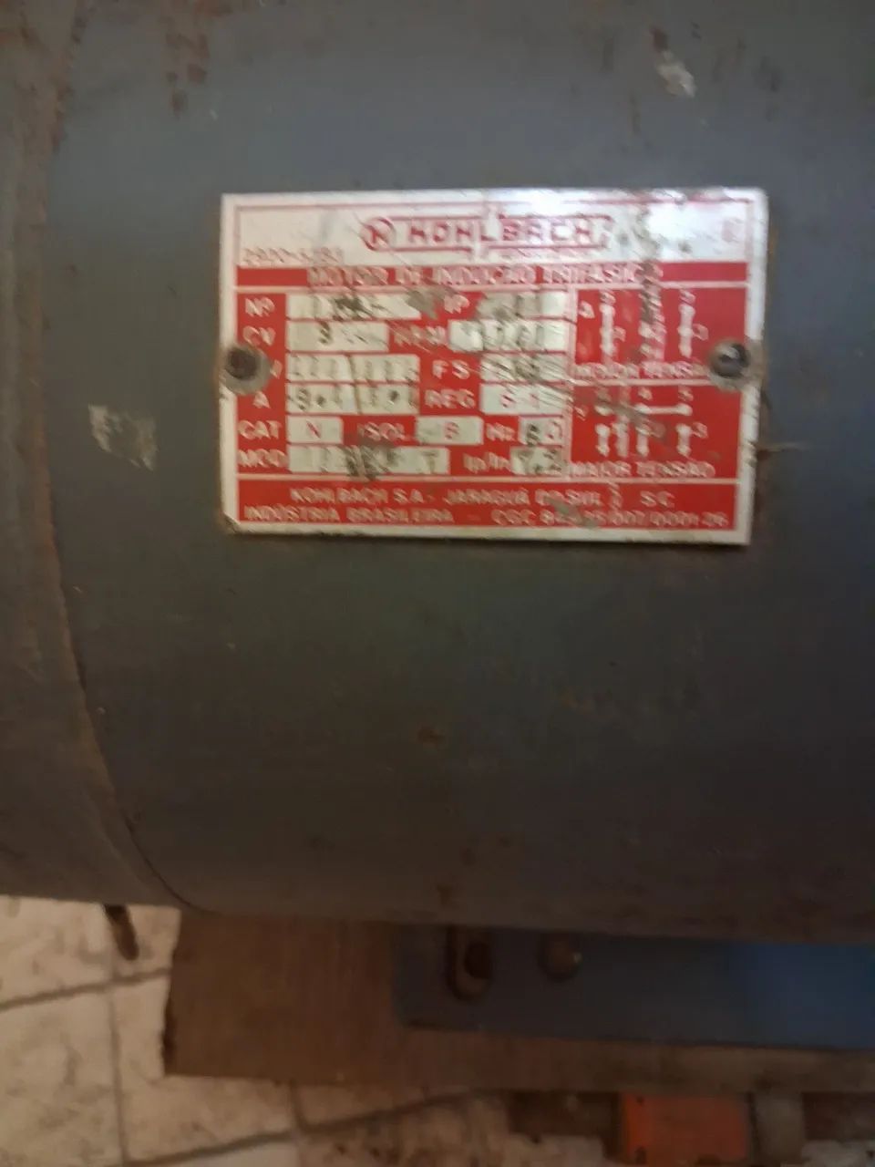 Motor trifásico kolbach 3 CV baixa rotação  - Foto 2