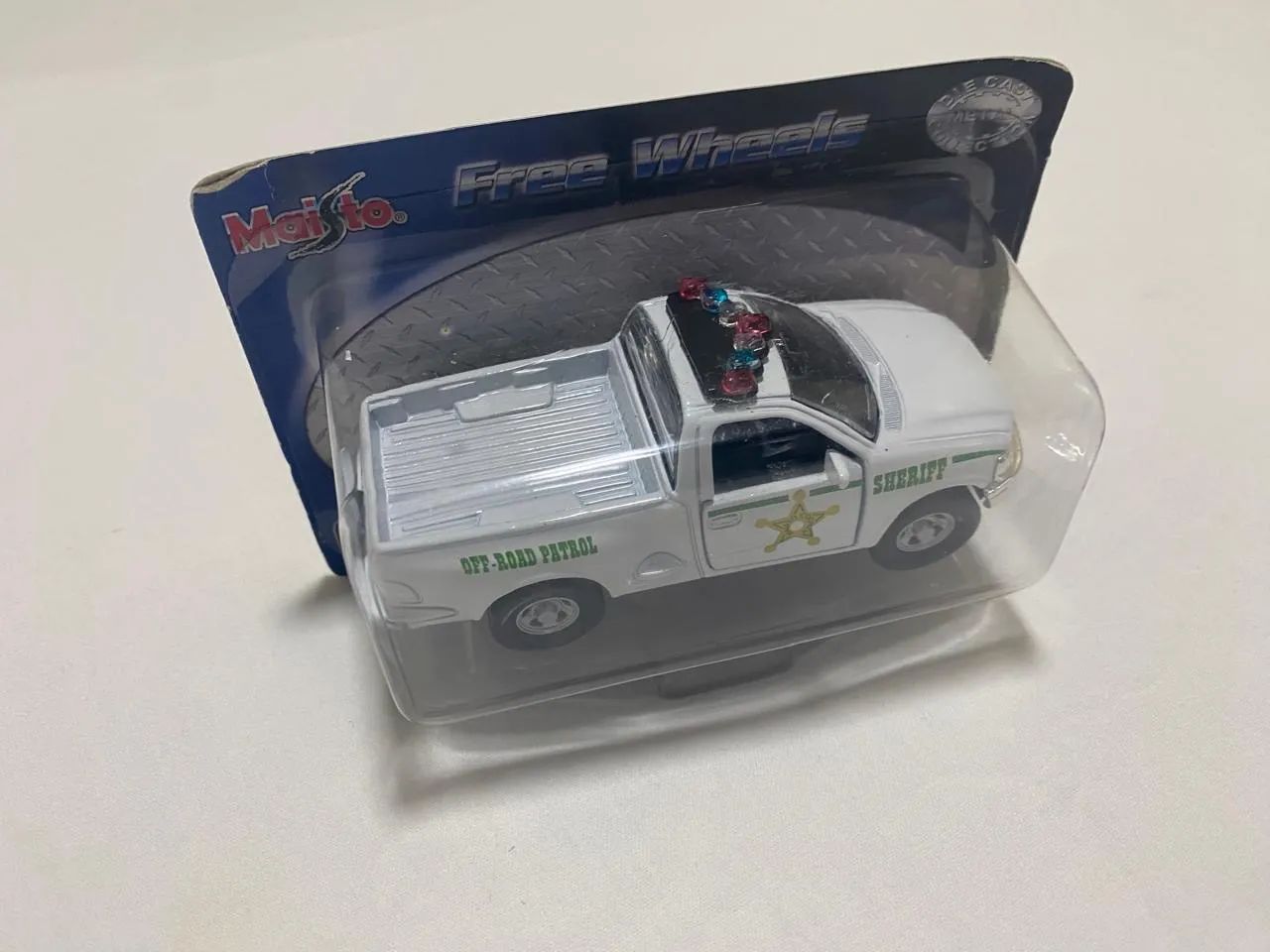 Miniatura Pick up Ford Sheriff Branco Maisto Novo