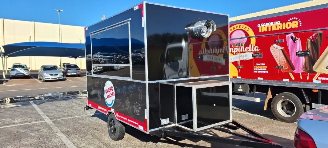 Trailer Food Hot Dog