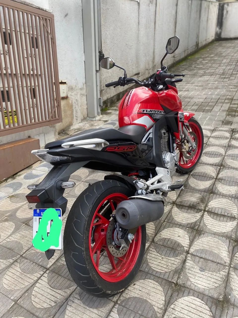 Honda cb 250f twister 2021 muito nova
