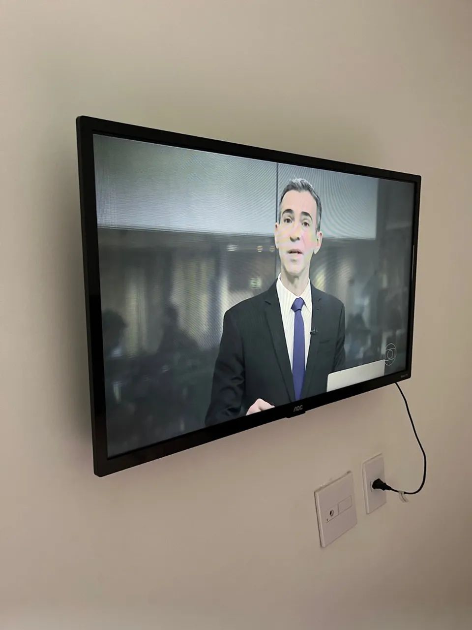 TV AOC 32 polegadas Led entrada usb e HDMI - Foto 2
