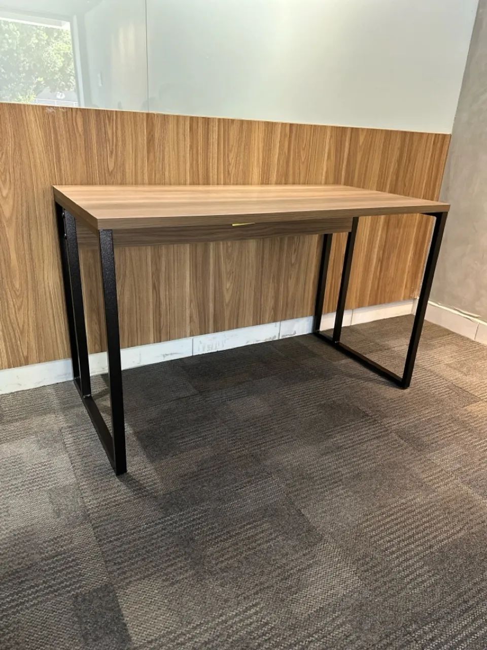 MESA MODELO INDUSTRIAL 1.50x0.60 Móveis de Escritório - Foto 3