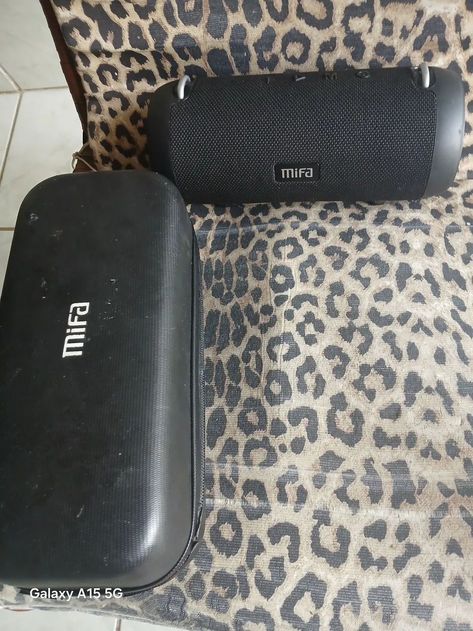 Caixa mifa A90 