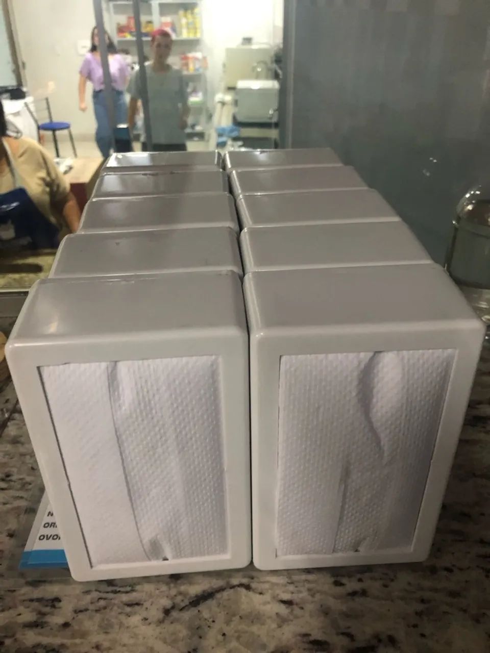 Dispensers comerciais para guardanapos