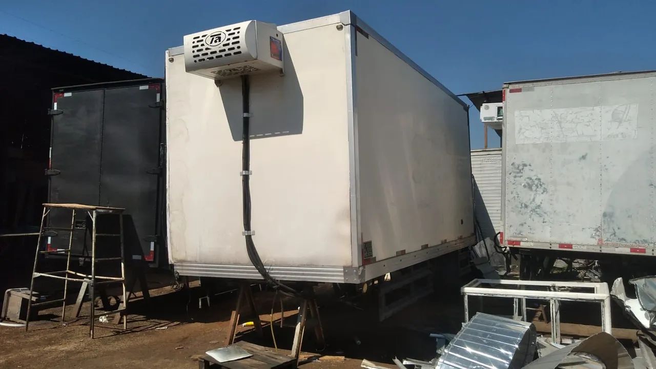 Baú refrigerado com aparelho - Foto 6