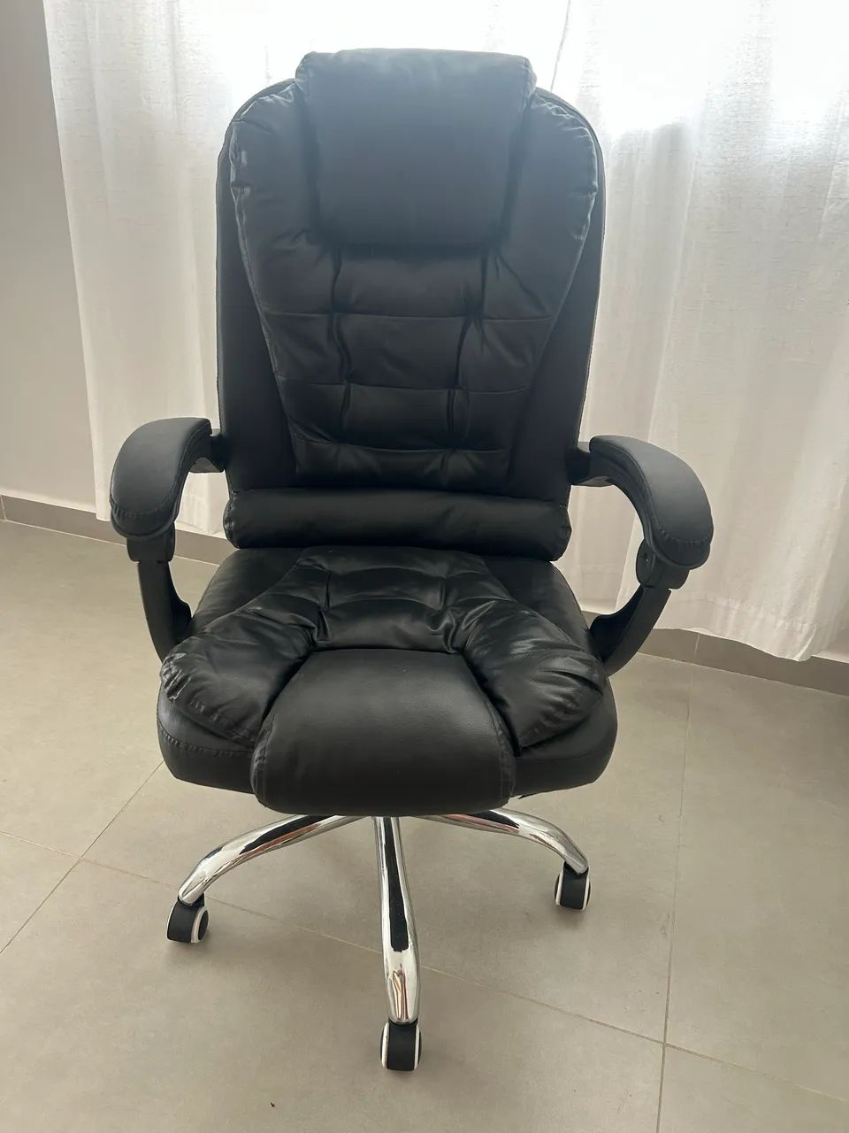 SELLING OFFICE CHAIR