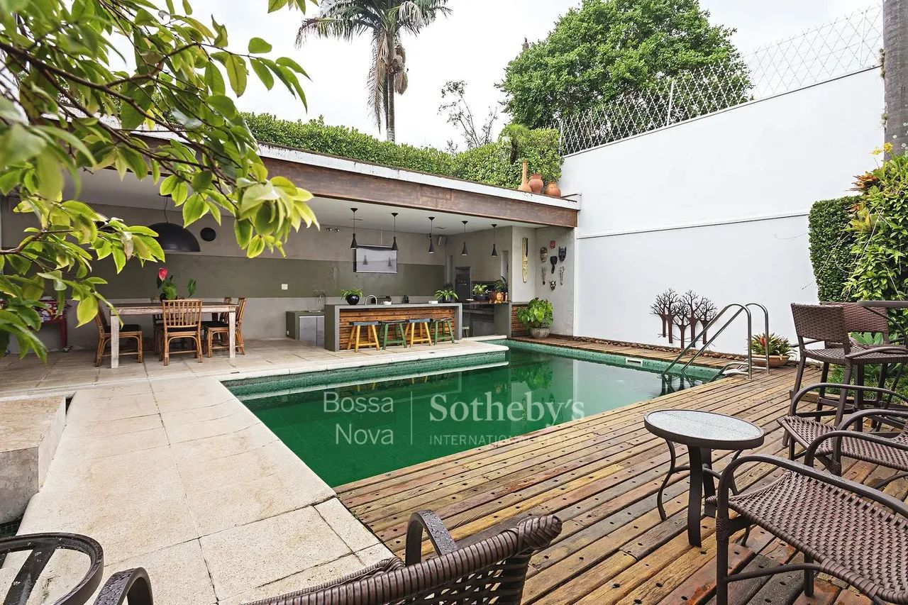 Casa com jardim, piscina e planta integrada próxima ao Parque Severo Gomes - Foto 3