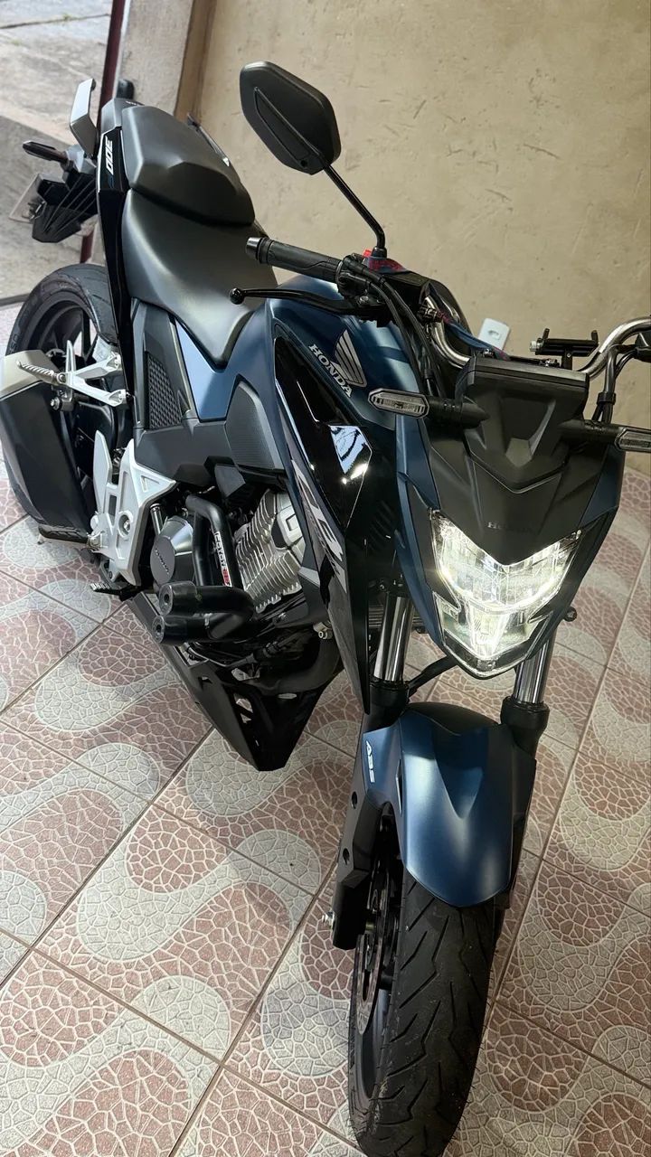 CB300F ABS 2025 - Foto 2