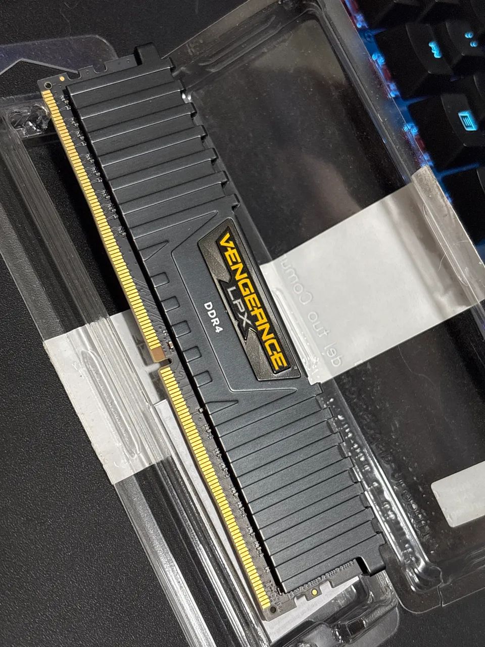 DDR4 8gb Corsair Vengeance LPX
