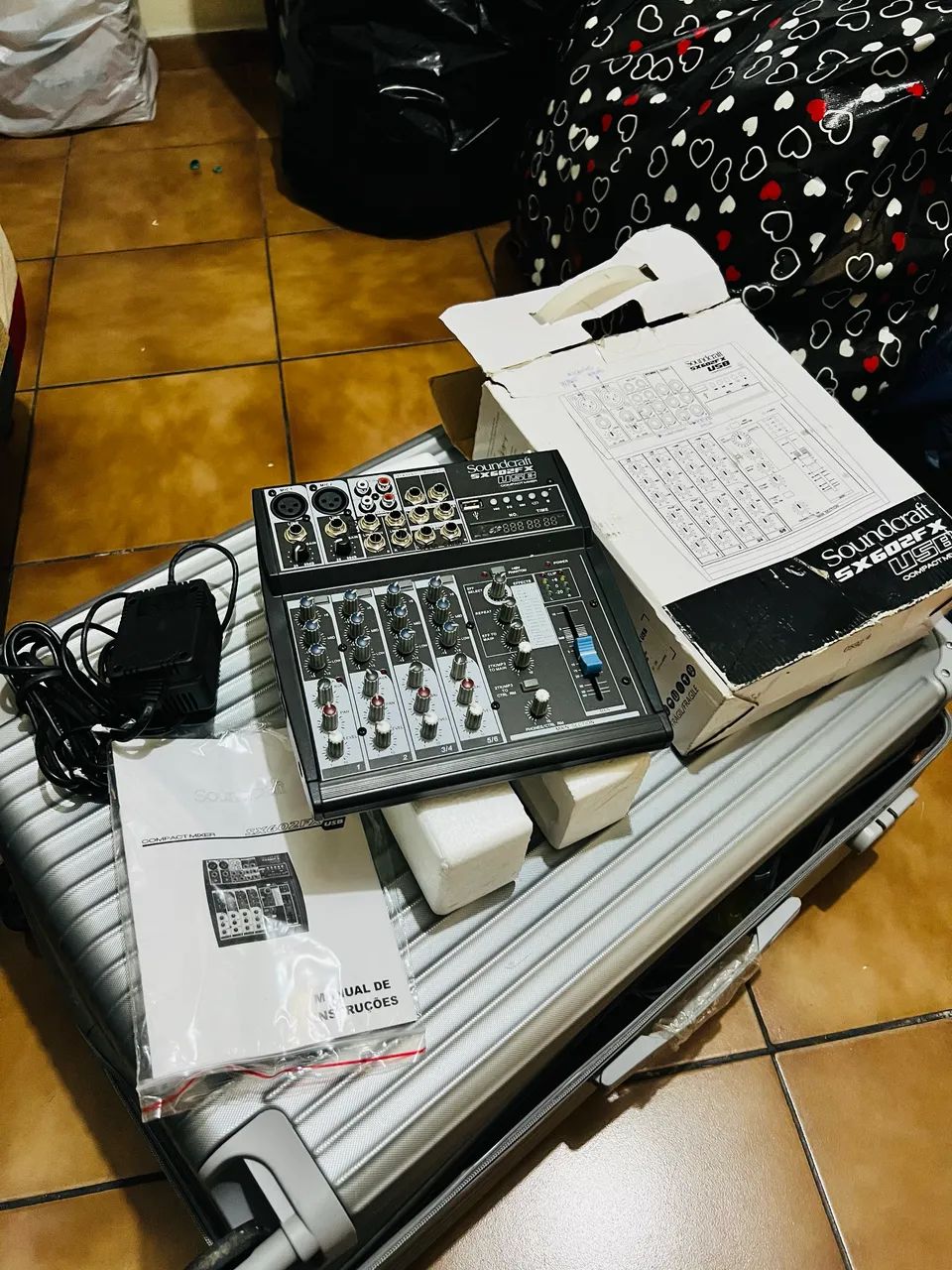 Mesa de Som Soundcraft 6 Canais - Foto 2