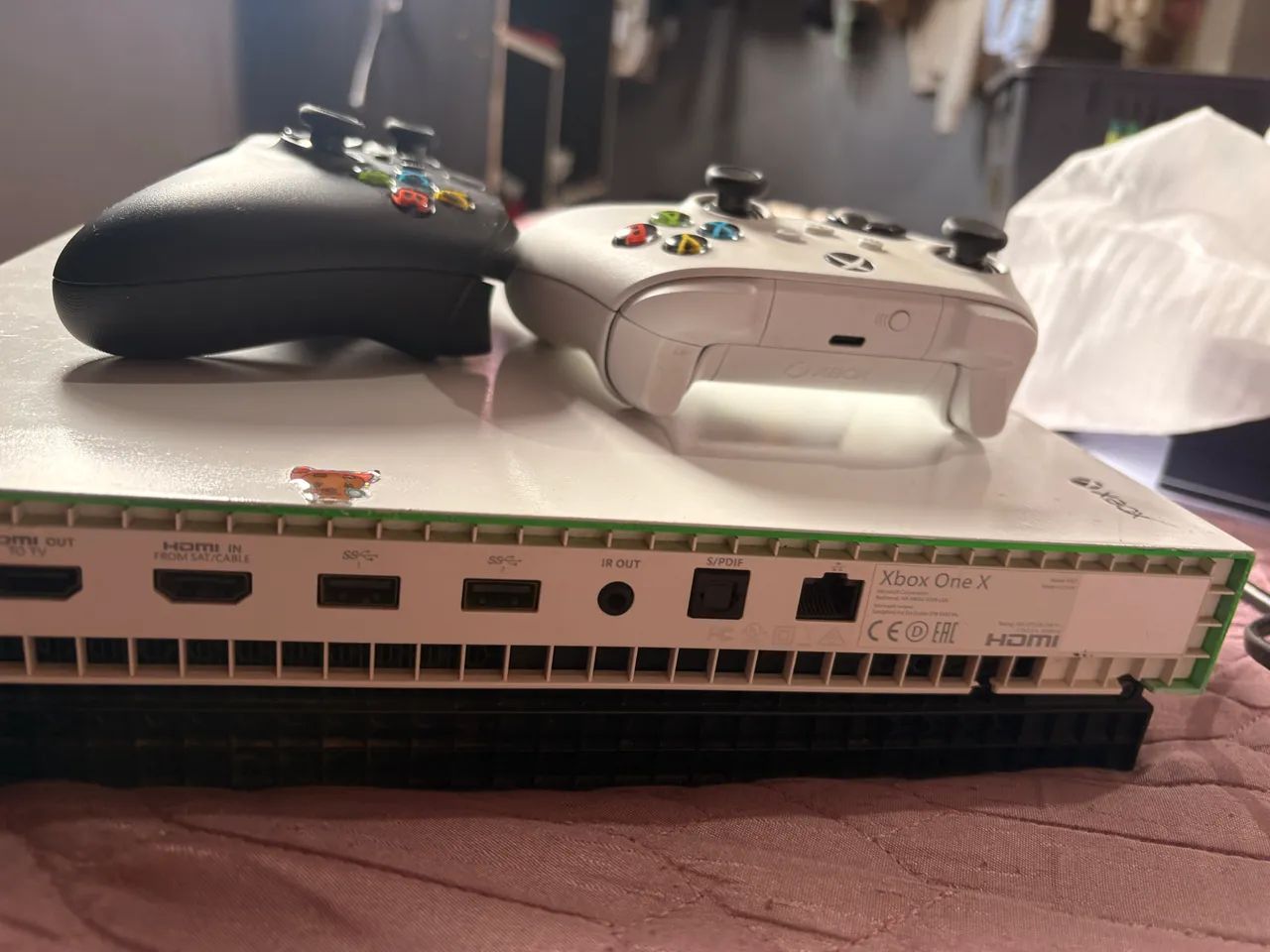 Xbox one mais dois controles  - Foto 3
