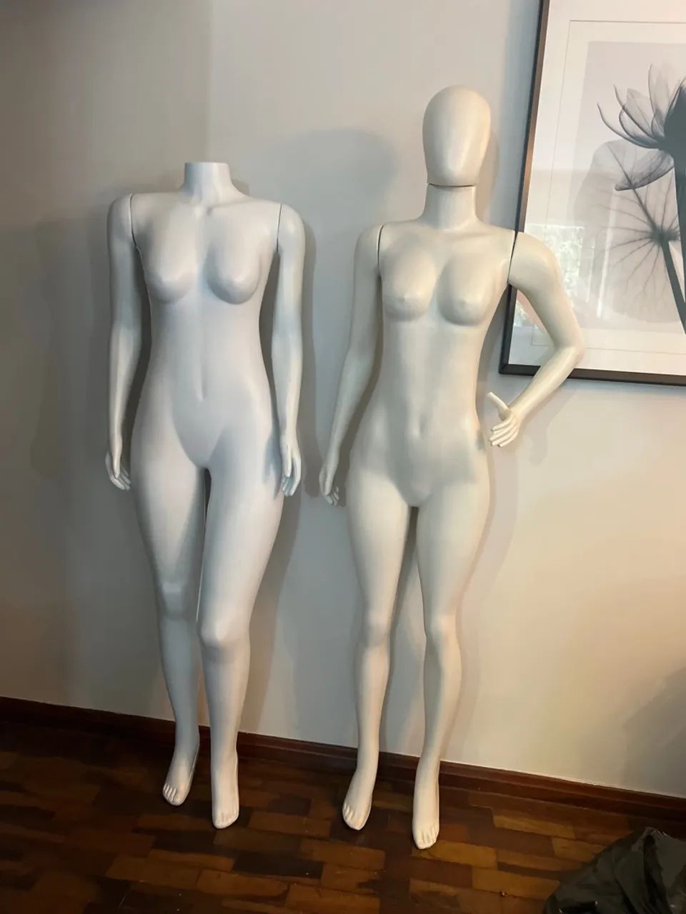 Par de manequim loja de roupa 
