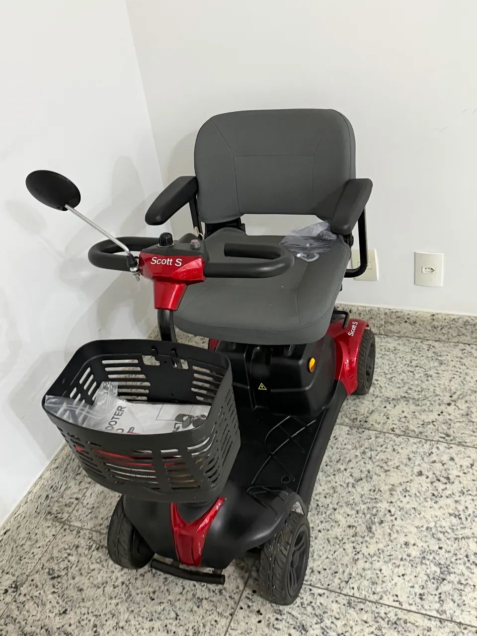 Cadeira de Rodas Motorizada Scooter Elétrica Scott S - Foto 2
