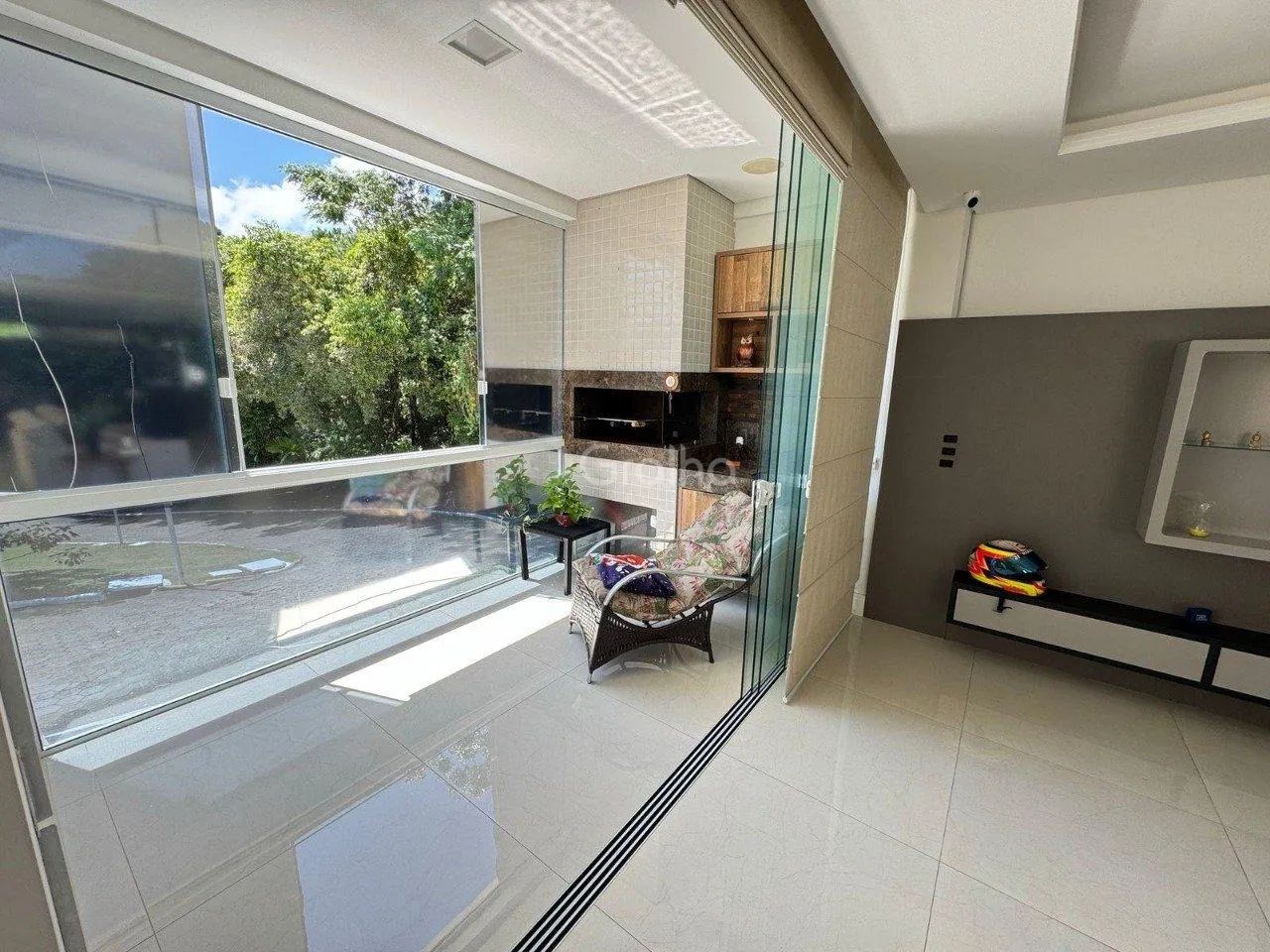 Casa de 285m² com 4 quartos sendo 3 suítes no Monte Verde - Foto 2