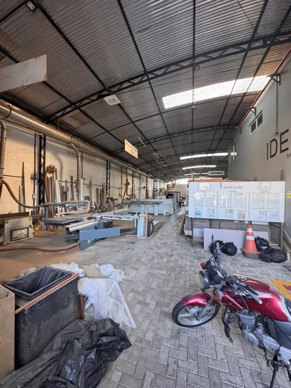Excelente Galpão mobiliado 1000m2 pronto para uso. - Foto 4