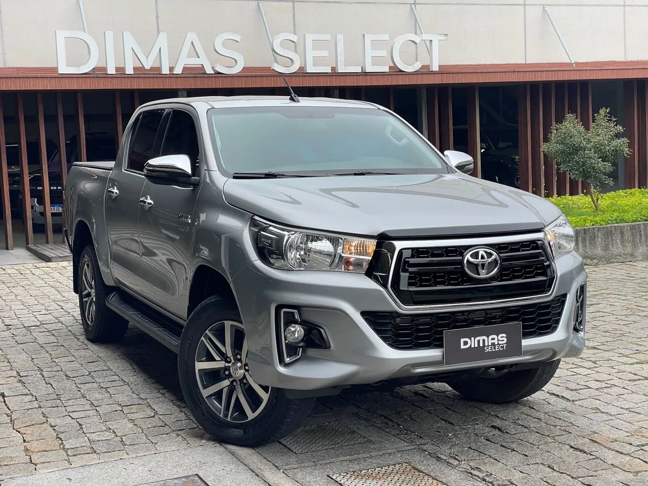 Toyota Hilux Hilux CD SRV 4x2 2.7 Flex 16V Aut. 2020