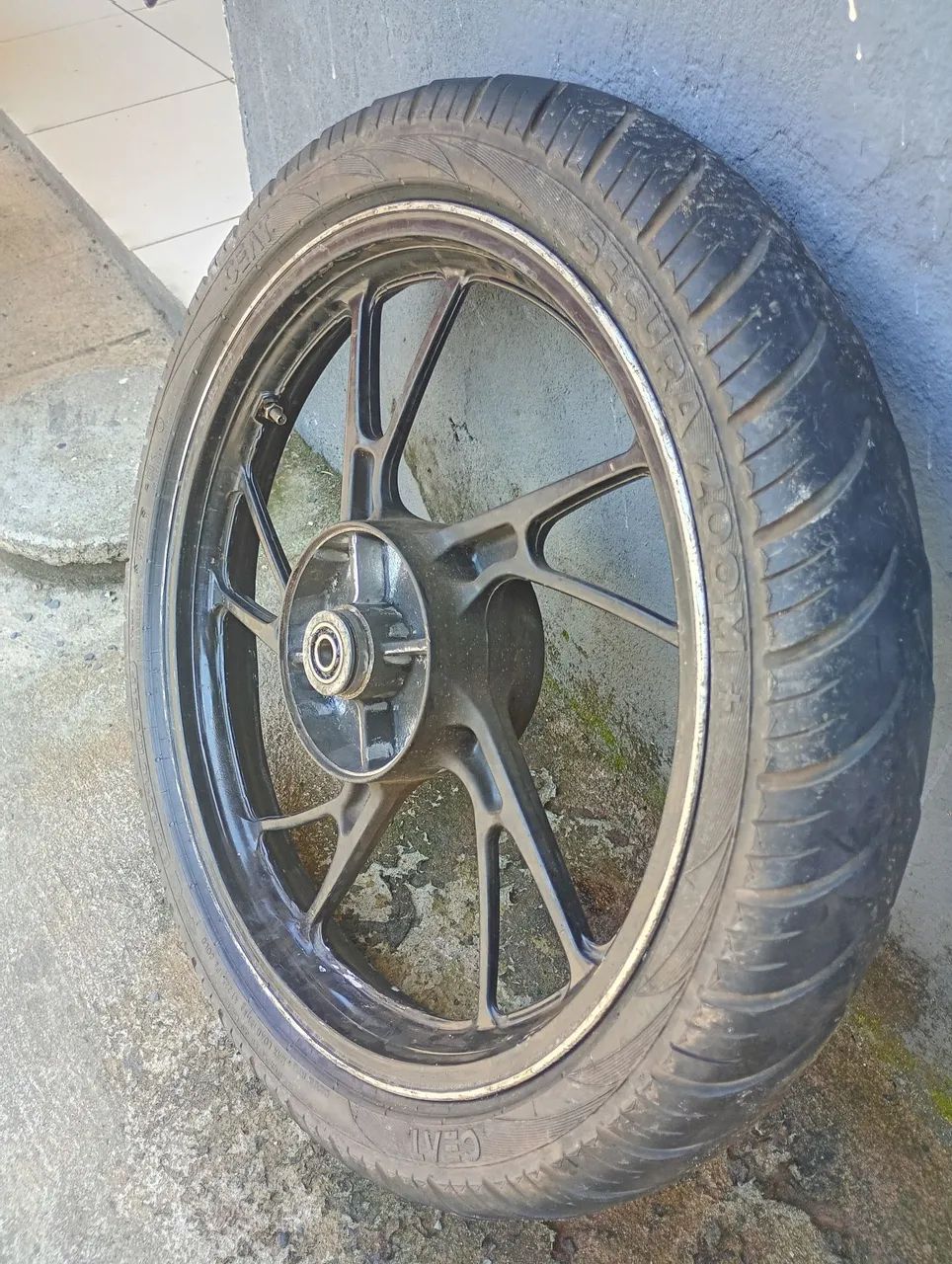 Aro de moto 160 com pneu - Foto 4