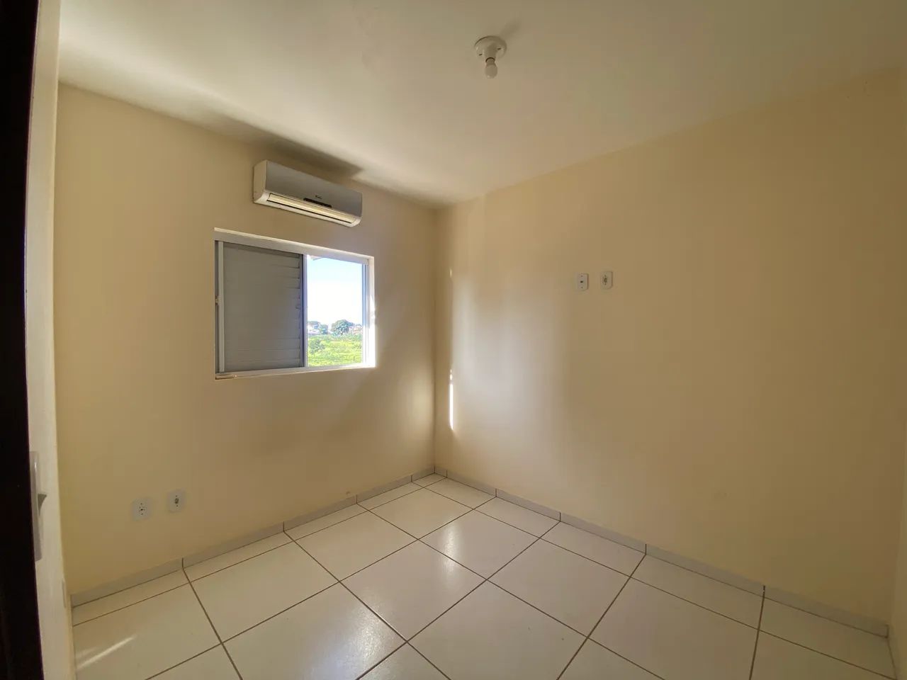 Apartamento c/ Ar Condicionado e Sacada  - Foto 4