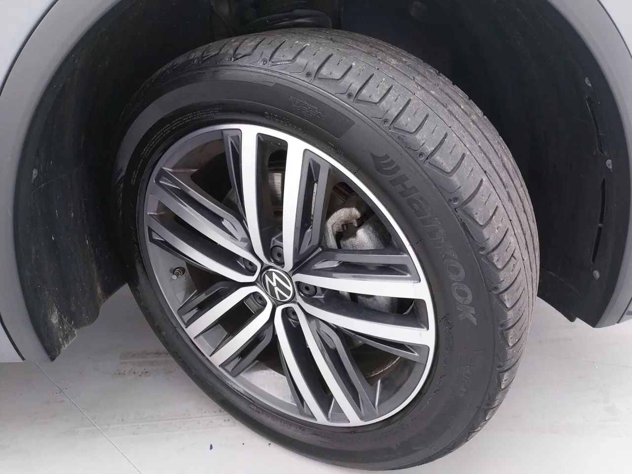 Volkswagen Tiguan Allspac R-Line 300 TSI 2.0, foto 13 de 18