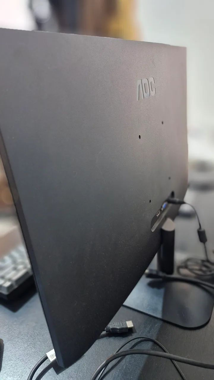 Monitor AOC 24" 100hz - Foto 2
