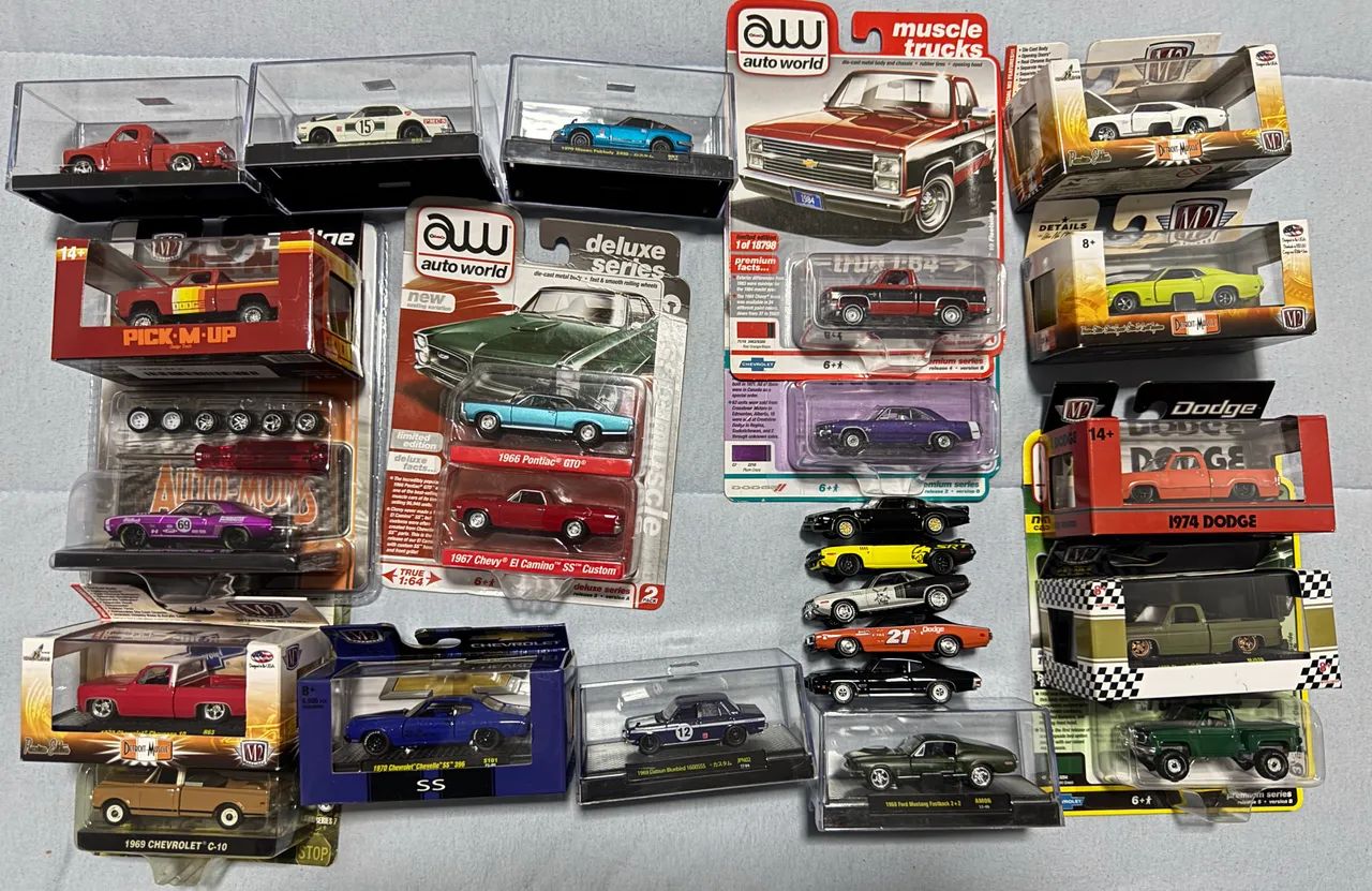 Miniaturas 1:64 - Foto 2