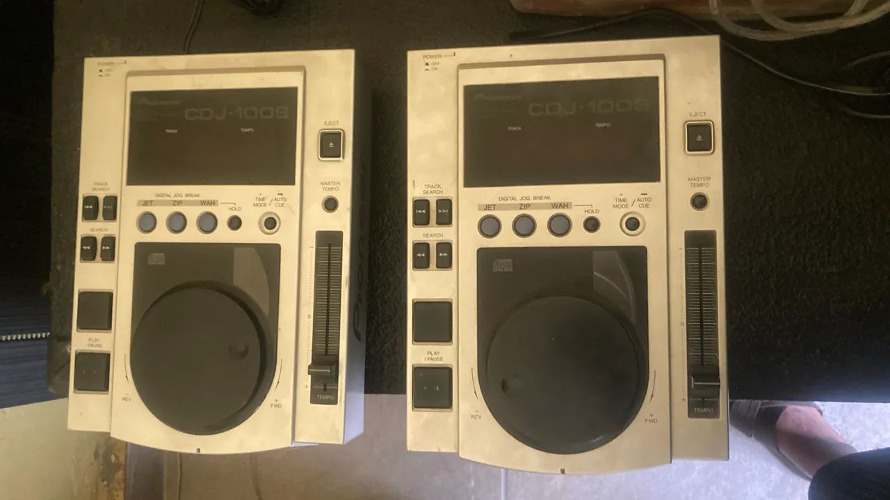 Cdj 100s + Mixer vmx100 + CD Traktor + Timecodes - Foto 3