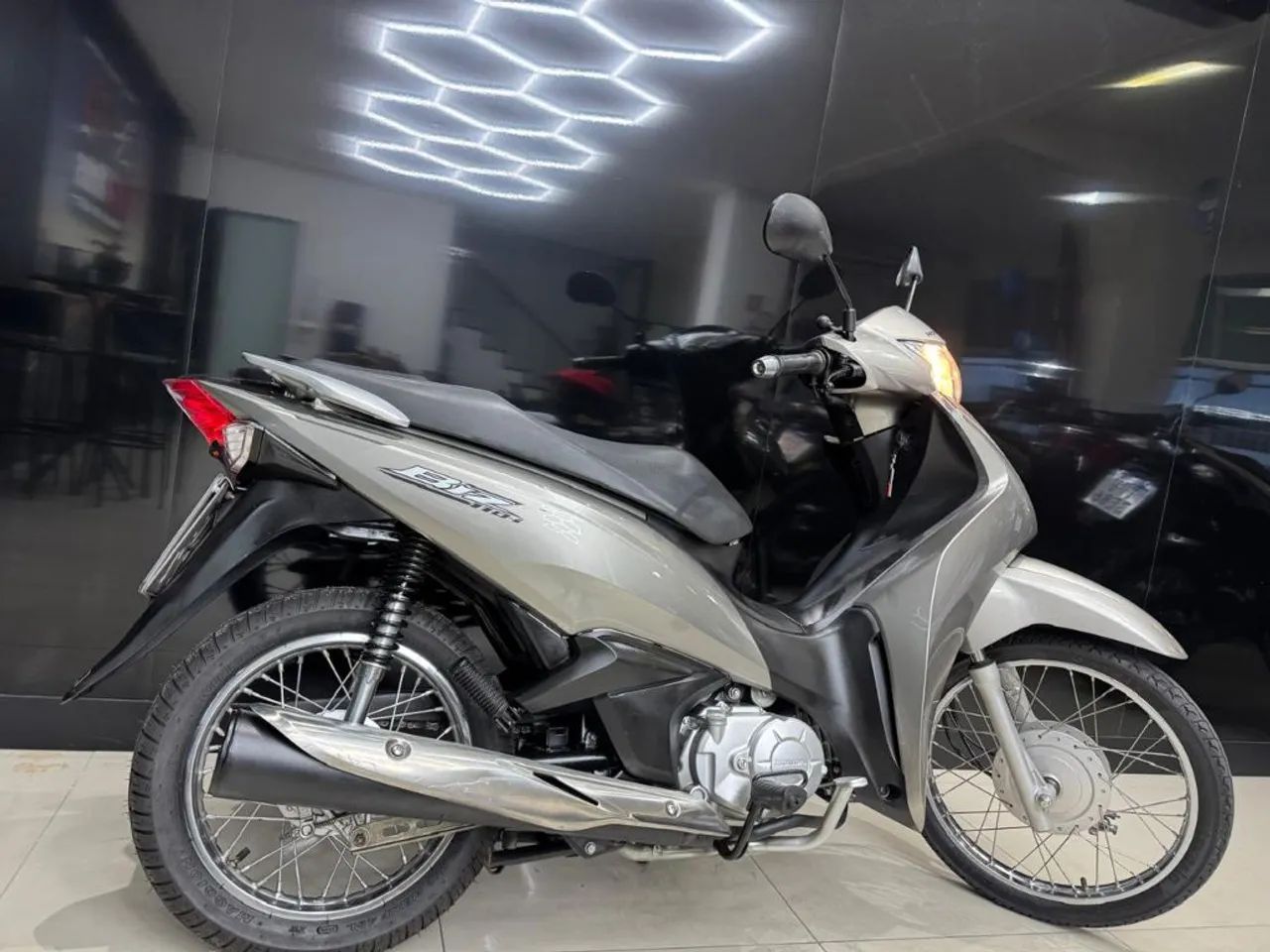 BIZ 110i 2024 R$ 14.900,00 - Foto 3
