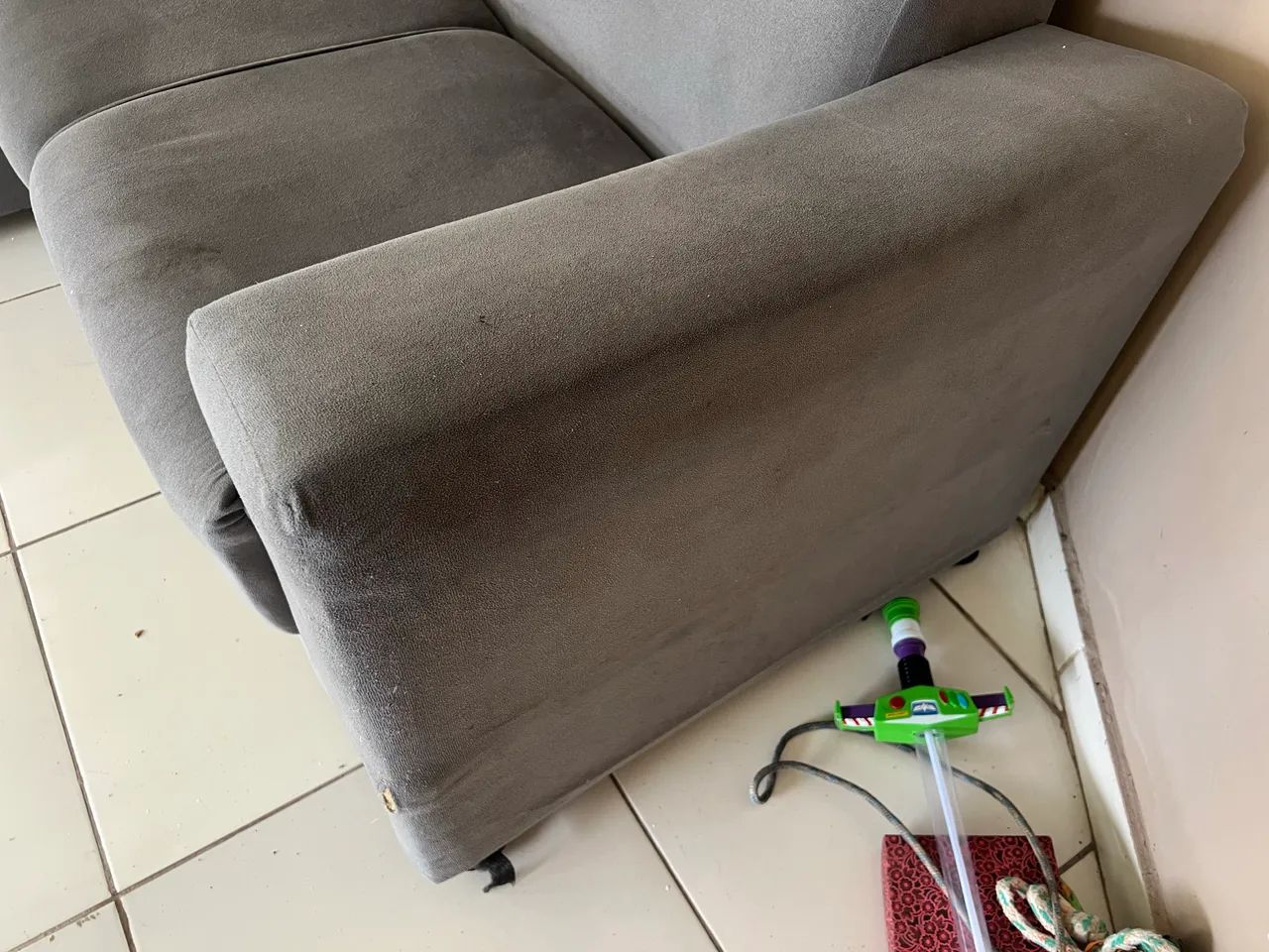 Sofá 3 lugares 1 para deitar. - Foto 4