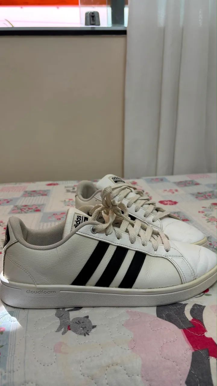 Tênis adidas