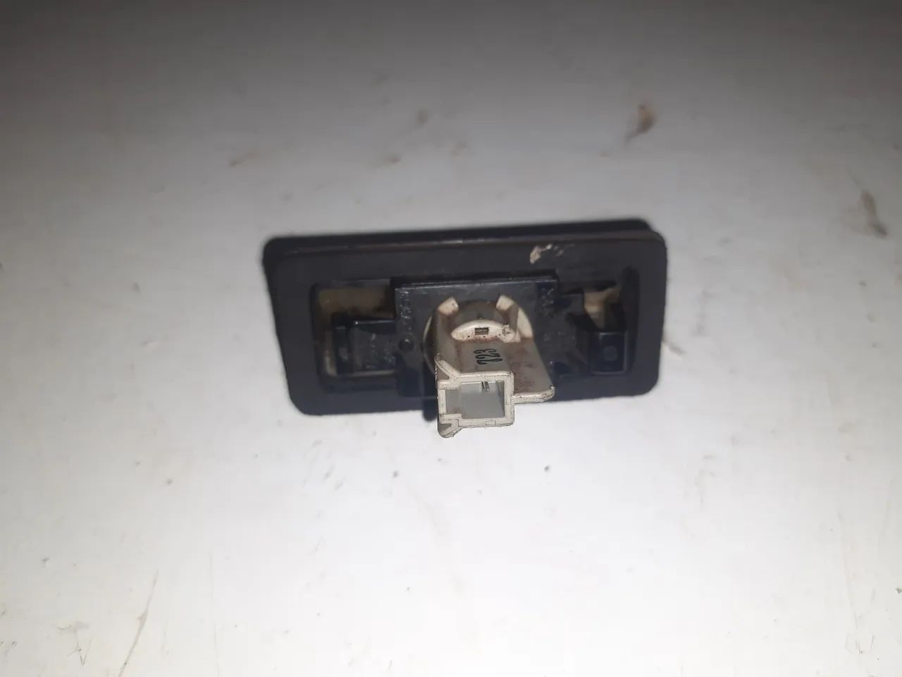 Luz De Placa Nissan Versa 2018 - Foto 3