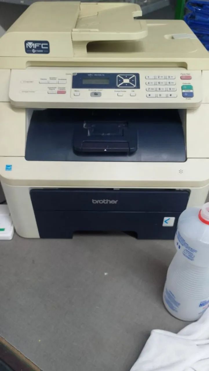 Impressora a laserccolorida