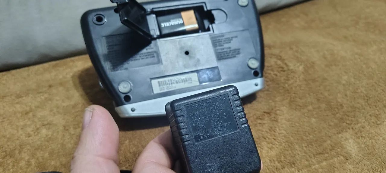 rádio relógio com telefone am FM despertado funcionando perfeitamente  - Foto 6