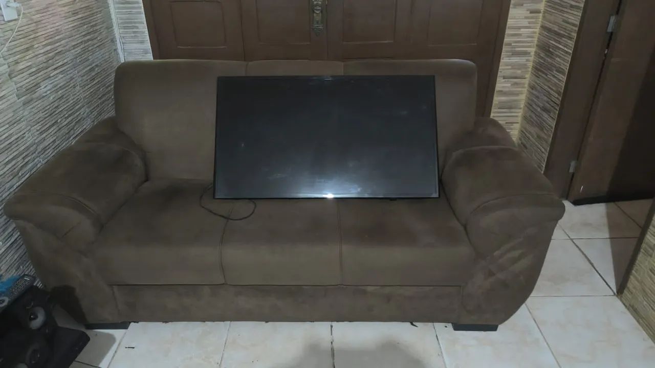 Smart tv Samsung 43' com defeito na imagem - Foto 2
