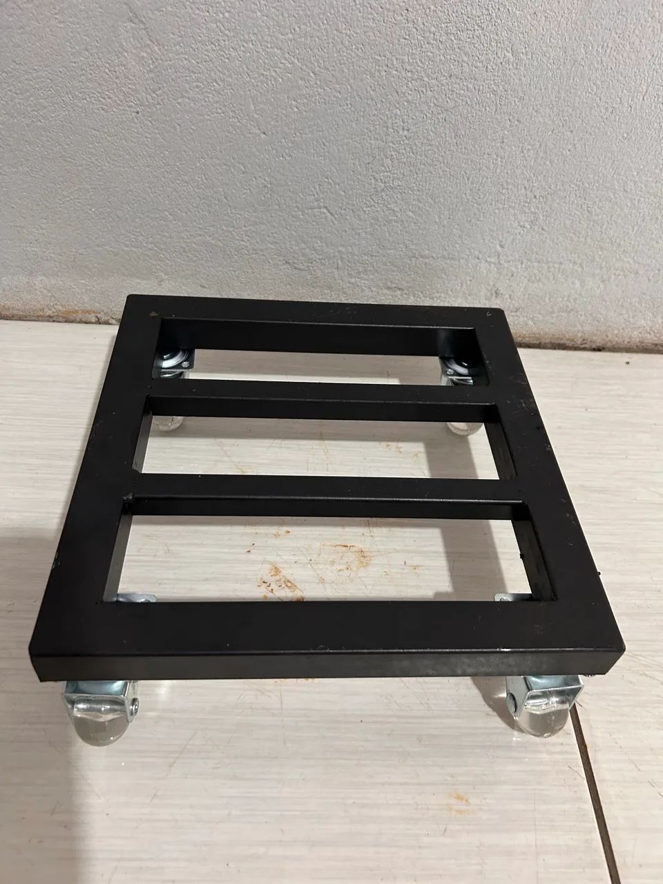 Suporte em ferro para vasos - Foto 5