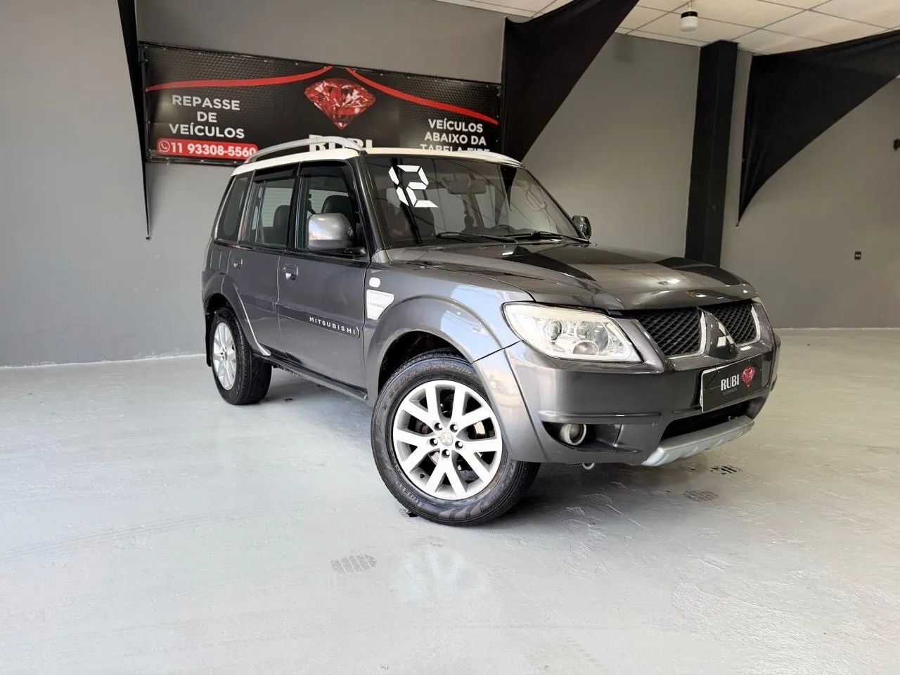 Mitsubishi Pajero 2012